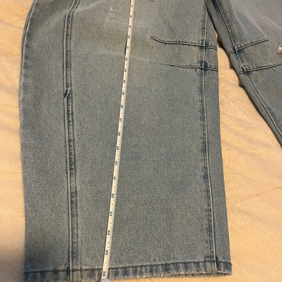 Distressed Barrel Leg Boyfriend Jeans - Picture 6 of 6